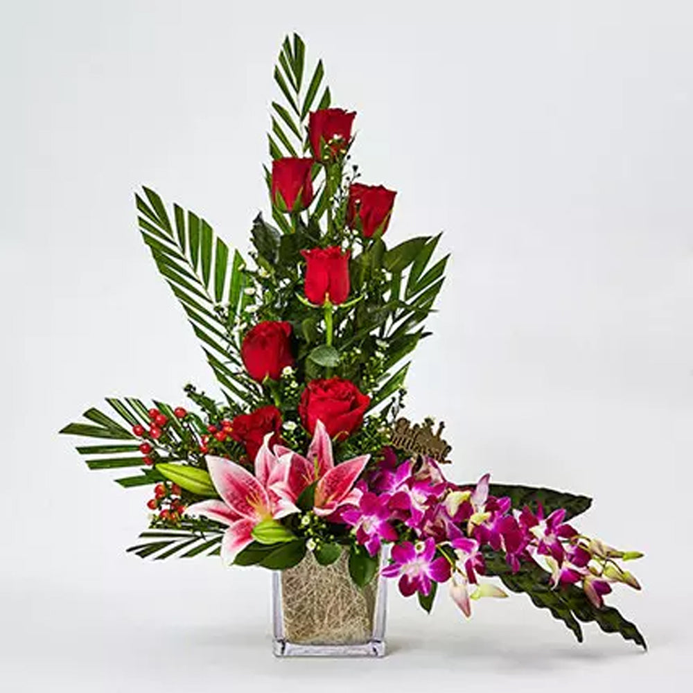 Eid Al Fitr - Ramadan Special Flowers In Glass Vase