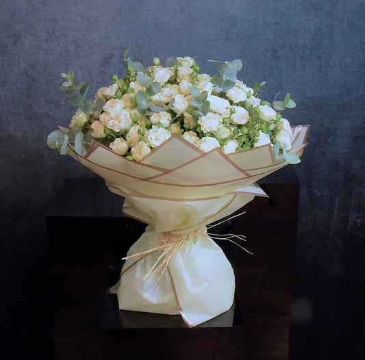 Bouquet of off white baby roses